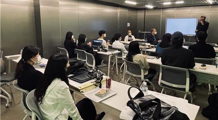 국민대가 영국왕립예술학교와 공유 모빌리티 미래 발전 방향 탐구하는 한영 프로젝트를 진행하고 있다.  국민대 제공